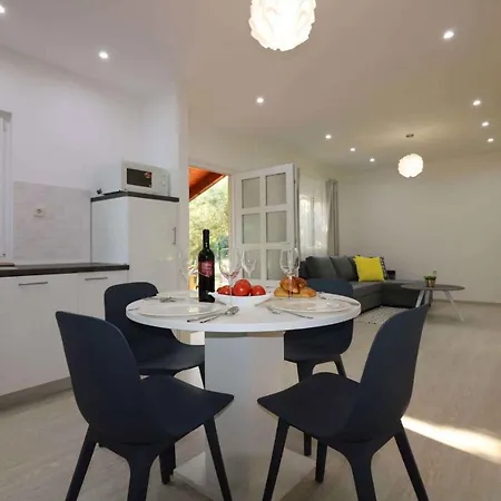 Homes In Porec/istrien 10234 Holiday home Porec